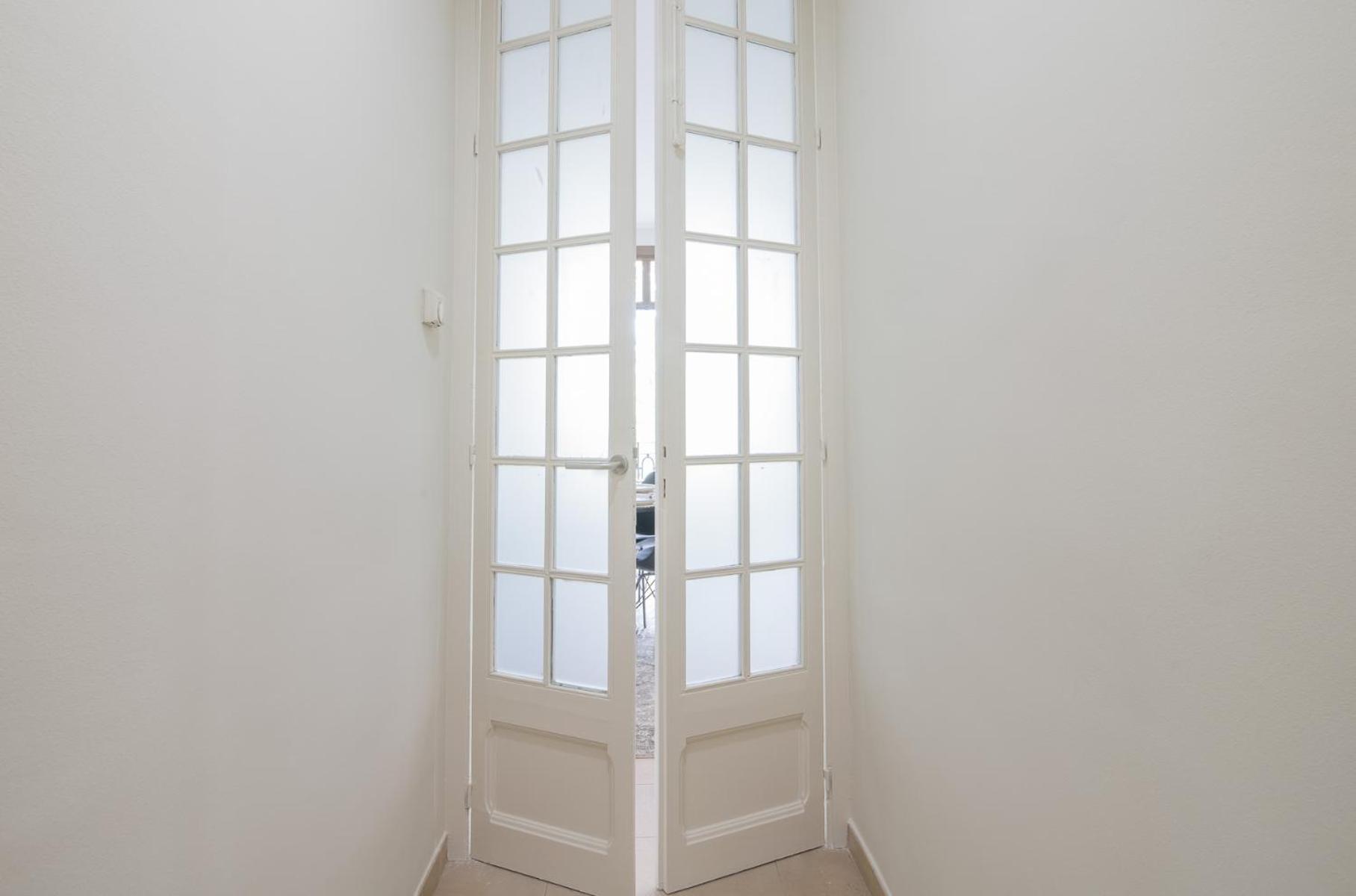 Appartement My Space - Spacious And Modern Near The Hospital Clinic Barcelone