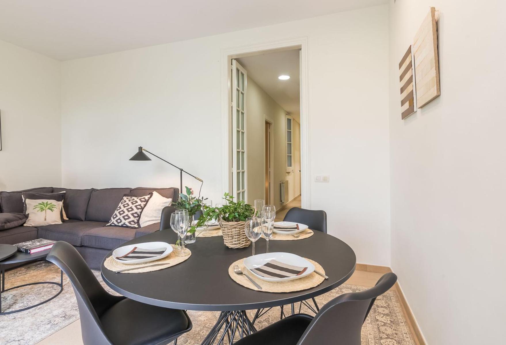 My Space - Spacious And Modern Near The Hospital Clinic * Barcelone